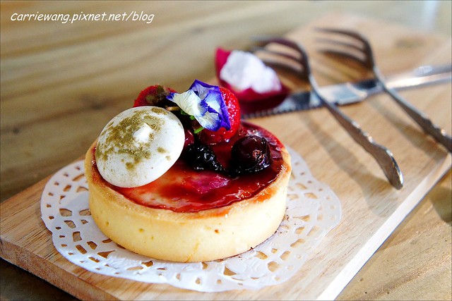 【台中蛋糕甜點】菈唯思法式甜點．La Vie Douce。檸檬塔酸不溜丟，但是好吃又驚艷，逢甲商圈美食推薦！ @飛天璇的口袋