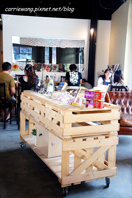 【台中蛋糕甜點】菈唯思法式甜點．La Vie Douce。檸檬塔酸不溜丟，但是好吃又驚艷，逢甲商圈美食推薦！ @飛天璇的口袋