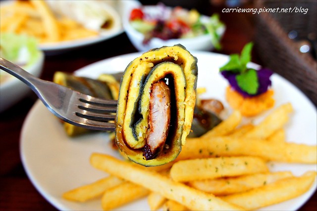 彰化巴特早午餐｜挑戰5公分之極限，費時30分鐘才可以完成的厚鬆餅，彰化現在也吃的到了哦！ @飛天璇的口袋