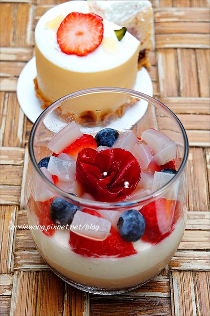 法朋烘焙甜點坊 Le Ruban Patisserie｜終於造訪傳聞中的人氣甜點店，檸檬蛋糕真的好好吃呀！ @飛天璇的口袋