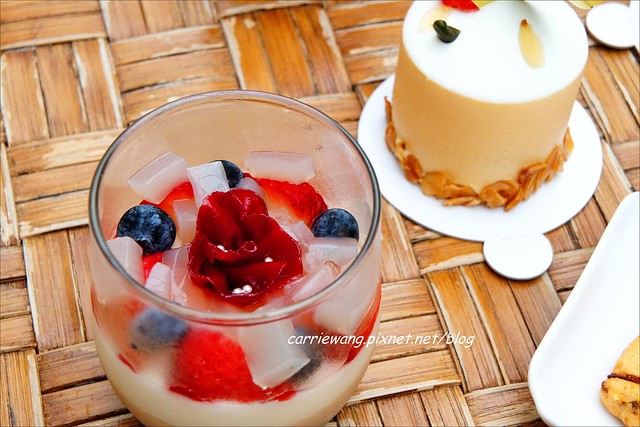 法朋烘焙甜點坊 Le Ruban Patisserie｜終於造訪傳聞中的人氣甜點店，檸檬蛋糕真的好好吃呀！ @飛天璇的口袋