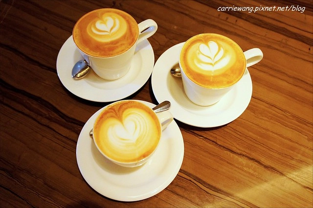 【台中美食推薦】三A鐵板燒。餐點變化性大，商業午餐CP值高，咖啡也好好喝，值得再訪！ @飛天璇的口袋