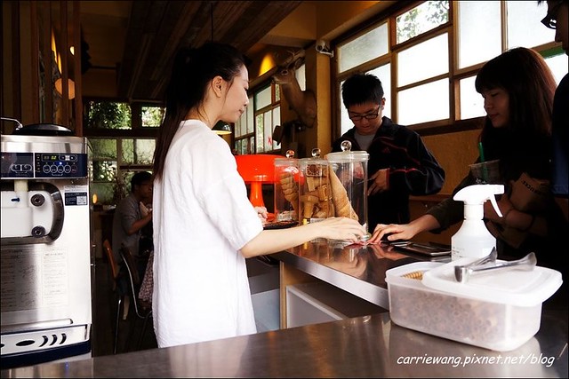 【台中冰品推薦】INO Ice。隱藏在一中商圈巷弄間的排隊美食，純日式的手工霜淇淋，每天口味都不一樣哦！ @飛天璇的口袋