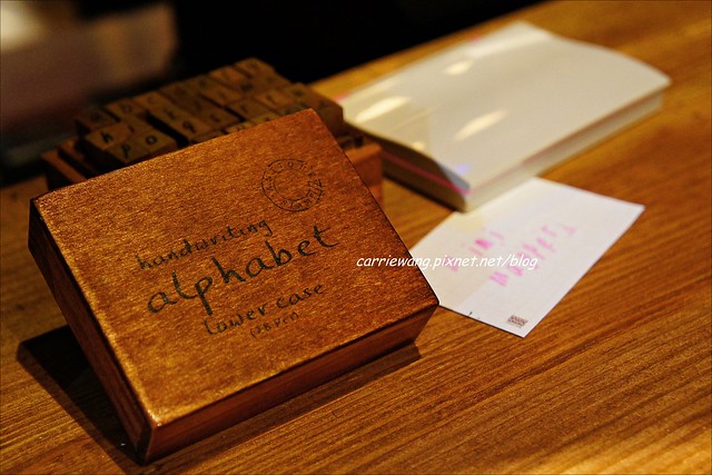 【台中逢甲美食】Mini Mapper。隱身在逢甲商圈的韓系小酒館，微醺的週末夜晚，彩色調酒隨身帶著喝 @飛天璇的口袋