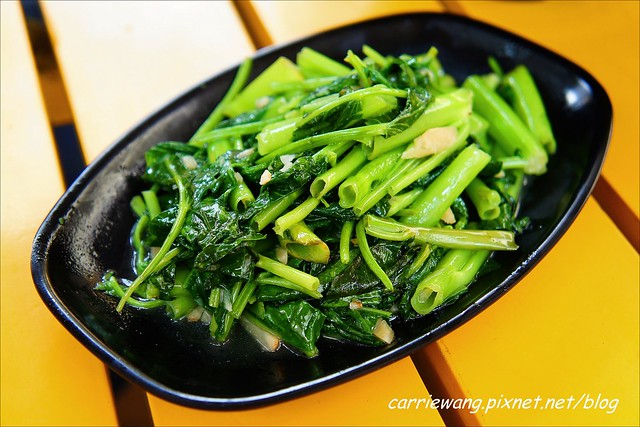 【台中小吃美食】阿芃師鴨香寶當歸鴨。搬了家空間更寬敞，夏季限定涼麵也推出了，還有隱藏版的美食等你來品嚐 @飛天璇的口袋