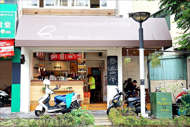 彰化巴特早午餐｜挑戰5公分之極限，費時30分鐘才可以完成的厚鬆餅，彰化現在也吃的到了哦！ @飛天璇的口袋