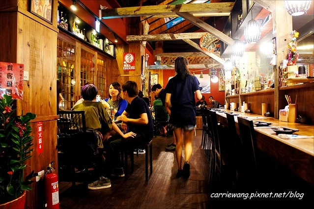 【台中居酒屋推薦】吳留手串燒居酒屋@台中店。日式木屋品嚐美味串燒，下班後就是要小酌一番，位在勤美誠品商圈的深夜食堂 @飛天璇的口袋