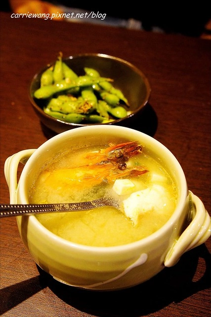 【台中居酒屋推薦】吳留手串燒居酒屋@台中店。日式木屋品嚐美味串燒，下班後就是要小酌一番，位在勤美誠品商圈的深夜食堂 @飛天璇的口袋