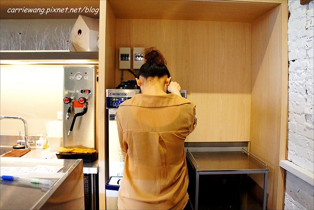 【台中冰品推薦】路地手作り氷菓子。隱藏在勤美誠品商圈巷弄間的日式手工霜淇淋，還有季節限定口味哦！ @飛天璇的口袋