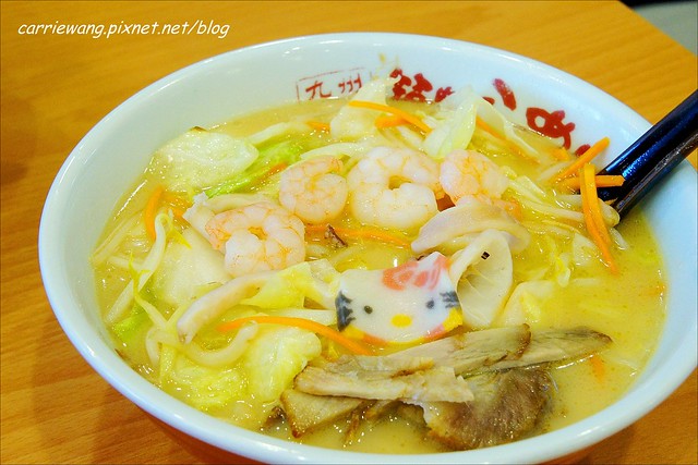 【台中拉麵推薦】山小屋．Yamagoya Ramen。來自日本九州的日式豚骨拉麵，檸檬拉麵清爽好吃！ @飛天璇的口袋