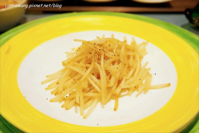 【台中美食推薦】三A鐵板燒。餐點變化性大，商業午餐CP值高，咖啡也好好喝，值得再訪！ @飛天璇的口袋