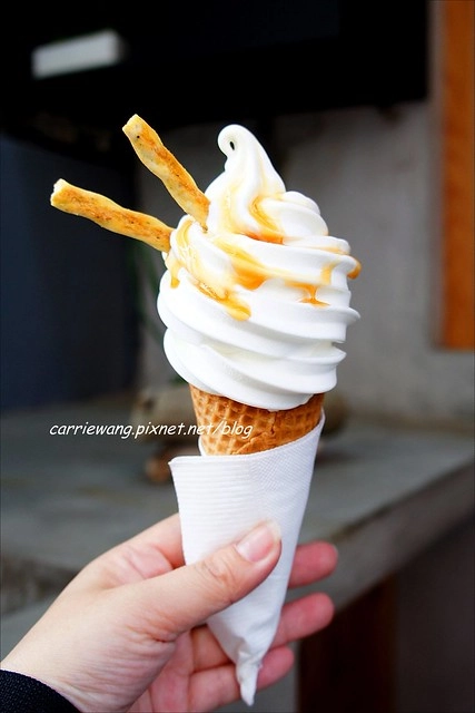 【台中冰品推薦】路地手作り氷菓子。隱藏在勤美誠品商圈巷弄間的日式手工霜淇淋，還有季節限定口味哦！ @飛天璇的口袋