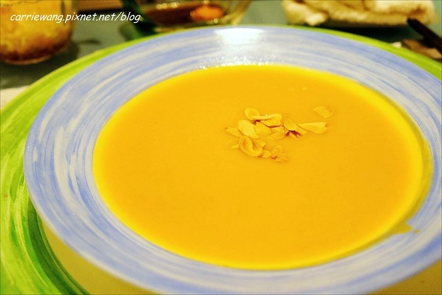 【台中美食推薦】三A鐵板燒。餐點變化性大，商業午餐CP值高，咖啡也好好喝，值得再訪！ @飛天璇的口袋