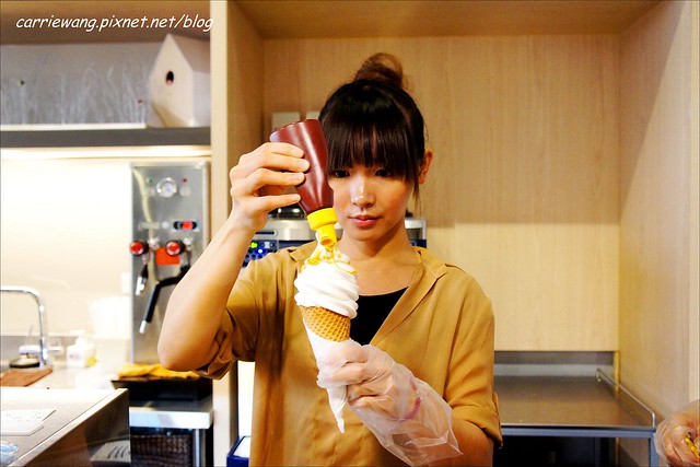 【台中冰品推薦】路地手作り氷菓子。隱藏在勤美誠品商圈巷弄間的日式手工霜淇淋，還有季節限定口味哦！ @飛天璇的口袋