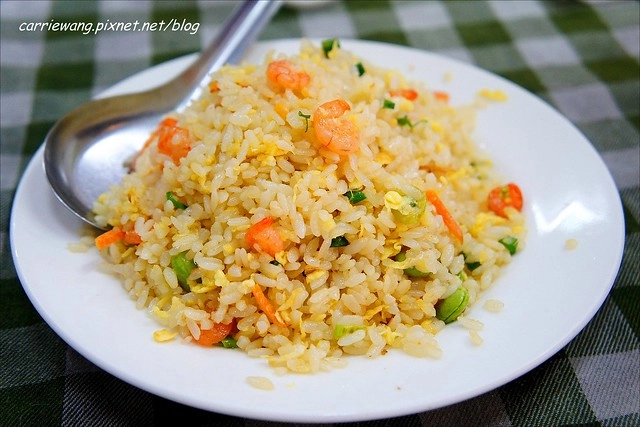 上海顧家飯館：重口味的上海料理，餐點不錯吃，但是盤子應該是可以換一下 @飛天璇的口袋