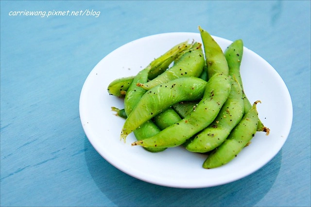 陸光七村｜隱身大坑山上的眷村美食，在廣場上吃辦桌，體驗50年代的懷舊風華，還可以欣賞夜景 @飛天璇的口袋