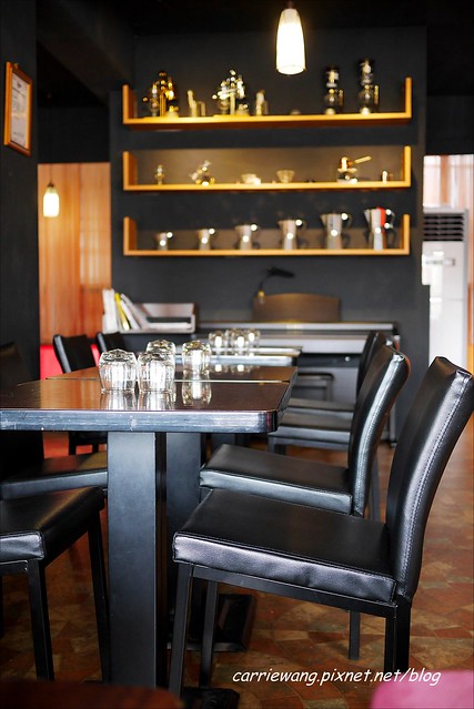 【金門美食推薦】Lin+ Coffee。手作咖啡飄香，還有超吸晴的蜜糖吐司和比利時鬆餅，在金門也可以悠閒地享受下午茶 @飛天璇的口袋