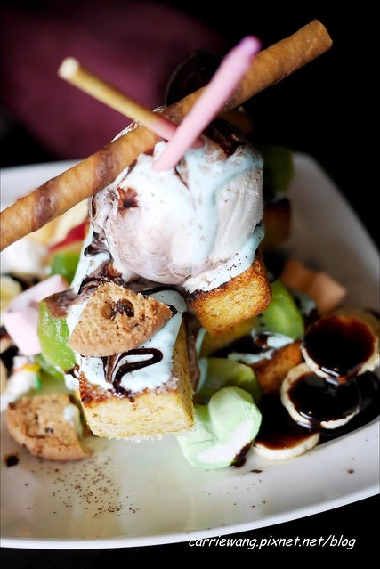 【金門美食推薦】Lin+ Coffee。手作咖啡飄香，還有超吸晴的蜜糖吐司和比利時鬆餅，在金門也可以悠閒地享受下午茶 @飛天璇的口袋