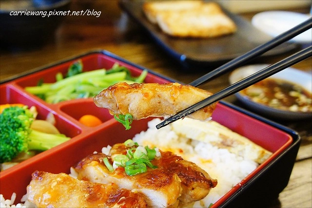 【台中小吃美食】西岡家手作弁当．蘿蔔糕。隱匿巷弄間的日式便當店，手作溫暖有誠意 @飛天璇的口袋