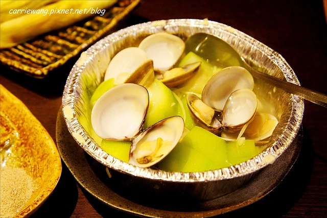 【台中居酒屋推薦】吳留手串燒居酒屋@台中店。日式木屋品嚐美味串燒，下班後就是要小酌一番，位在勤美誠品商圈的深夜食堂 @飛天璇的口袋