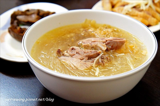 【台中小吃美食】北港王鴨肉飯。經營55個年頭的銅板美食，道地的好味道 @飛天璇的口袋