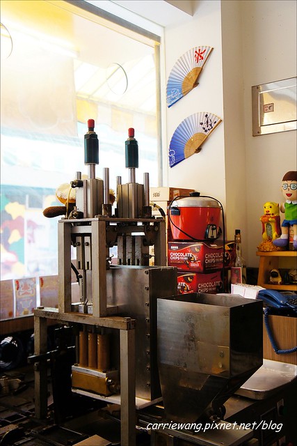 【金門必買伴手禮】金悅坊風伯燒。可愛的風獅爺造型雞蛋糕，內餡濃郁又好吃，還有特製的格格Q餅，是蟲蟲造型的唷！ @飛天璇的口袋