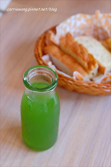 貳樓餐廳台中店：餐點份量大選擇性多，還可以把危機化成轉機 @飛天璇的口袋