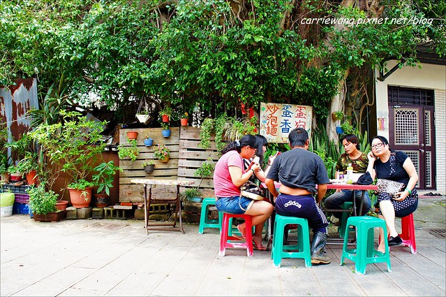 合泉平價中心｜金門小吃蛋狗、蛋香、炒泡麵，金門推薦必吃的創意美食 @飛天璇的口袋