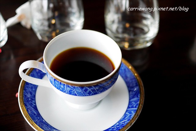 【金門美食推薦】Lin+ Coffee。手作咖啡飄香，還有超吸晴的蜜糖吐司和比利時鬆餅，在金門也可以悠閒地享受下午茶 @飛天璇的口袋