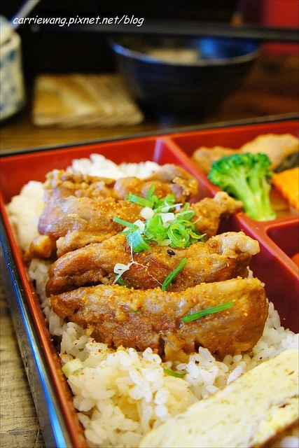 【台中小吃美食】西岡家手作弁当．蘿蔔糕。隱匿巷弄間的日式便當店，手作溫暖有誠意 @飛天璇的口袋