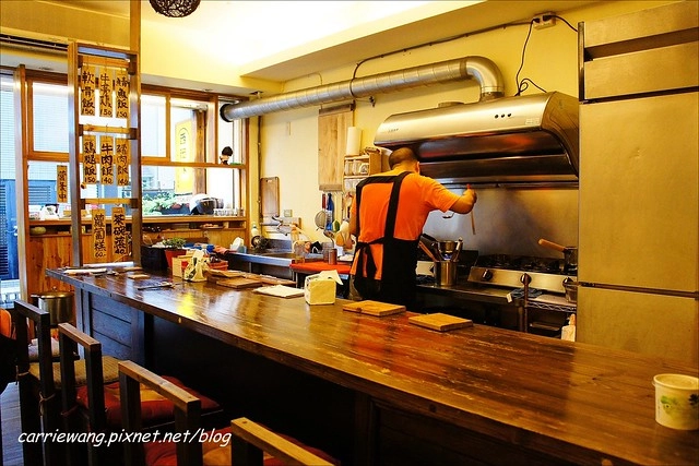 【台中小吃美食】西岡家手作弁当．蘿蔔糕。隱匿巷弄間的日式便當店，手作溫暖有誠意 @飛天璇的口袋