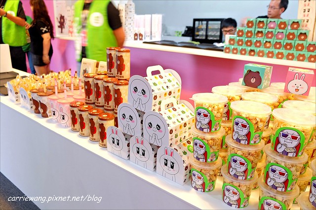 【LINE FRIENDS 互動樂園。台中場】可愛的LINE貼圖從手機躍上實境，台中場於6/21~9/14在大台中國際會展中心展出 @飛天璇的口袋