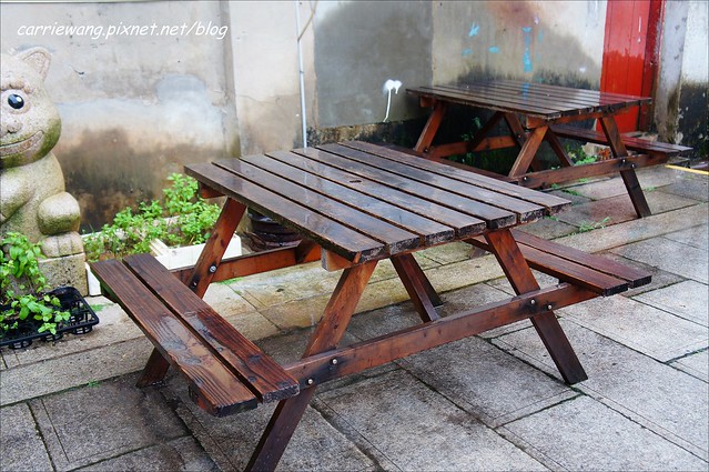 【金門必買伴手禮】金悅坊風伯燒。可愛的風獅爺造型雞蛋糕，內餡濃郁又好吃，還有特製的格格Q餅，是蟲蟲造型的唷！ @飛天璇的口袋