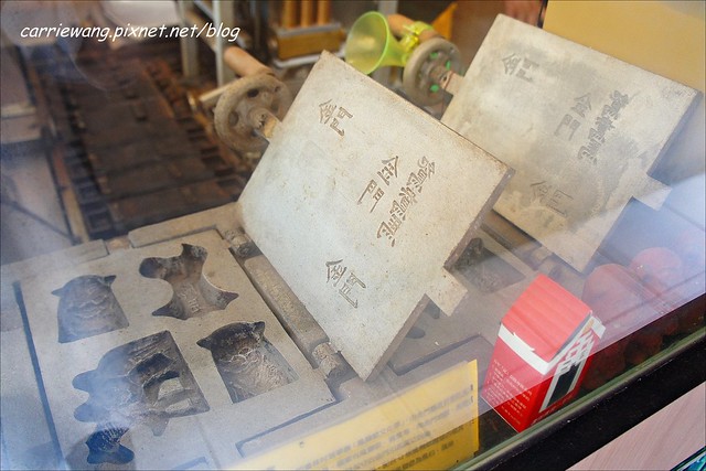 【金門必買伴手禮】金悅坊風伯燒。可愛的風獅爺造型雞蛋糕，內餡濃郁又好吃，還有特製的格格Q餅，是蟲蟲造型的唷！ @飛天璇的口袋