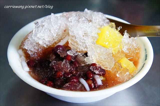 台中北區｜台中昌記米苔目冰．冬天賣燒番麥夏天賣米苔目冰，永興街30幾年的好味道 @飛天璇的口袋