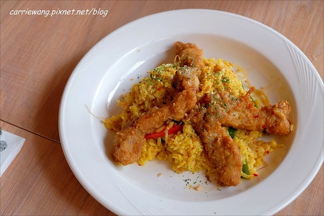 貳樓餐廳台中店：餐點份量大選擇性多，還可以把危機化成轉機 @飛天璇的口袋