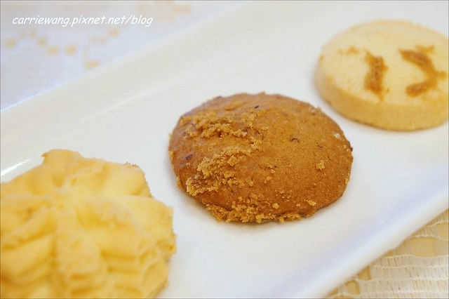 【香港必買伴手禮】Jenny Bakery．珍妮小熊曲奇餅。香港最夯的排隊伴手禮，超好吃的奶油曲奇餅 @飛天璇的口袋