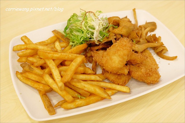 【台中啤酒餐廳】一番搾KIRIN ICHIBAN GARDEN@台中店。 自已動手做two tone，和朋友一起享受歡樂氣氛 @飛天璇的口袋