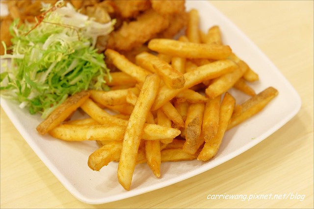 【台中啤酒餐廳】一番搾KIRIN ICHIBAN GARDEN@台中店。 自已動手做two tone，和朋友一起享受歡樂氣氛 @飛天璇的口袋