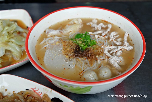 【台中南屯】泰粉味，台中泰國米粉湯專賣店，很像記憶中泰國路邊攤那碗米粉湯的味道 @飛天璇的口袋