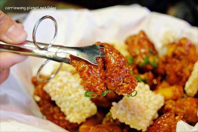 【台中韓式餐廳】七日七日韓國炸雞啤酒．Chir Chir 치르치르@台中逢甲店。吃炸雞配啤酒，體驗韓流威力 @飛天璇的口袋