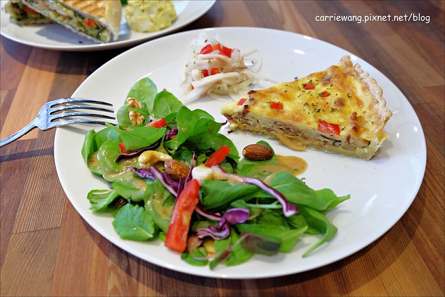 Hausinc Cafe：住辦合一的咖啡館氛圍，甜點都是自已做的，早午餐太晚來就吃不到哦！ @飛天璇的口袋