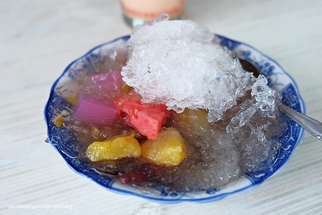 【台中冰品推薦】阿烈仔冰．蜜豆冰。篤行商圈老字號小吃美食，傳承60年的懷舊老冰店，2014年底將吹熄燈號 @飛天璇的口袋