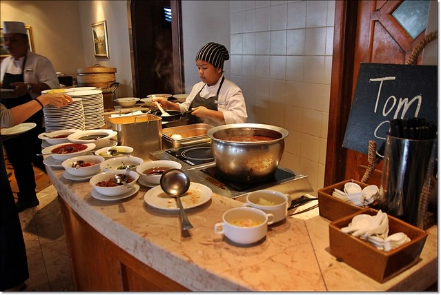 【馬來西亞沙巴】太平洋飯店 The Pacific Sutera Hotel~住宿房間+早餐分享+出海賞海景夕陽。臨緊Sutera港灣，沙巴住宿推薦 @飛天璇的口袋