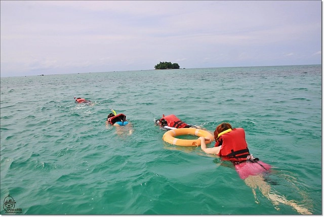 【馬來西亞沙巴】沙巴五日遊推薦行程~Pulau Tiga迪加島火山泥浴+自助式海鮮午餐+蛇島+白沙島浮潛(Air Asia亞洲航空體驗) @飛天璇的口袋