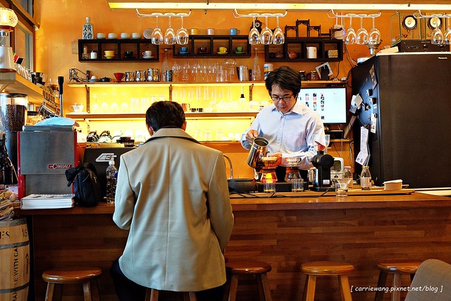 【台中咖啡館推薦】咖啡葉。老闆人稱葉教授，酸咖啡專賣店，沒有華麗的裝潢，只有熟悉的溫度 @飛天璇的口袋