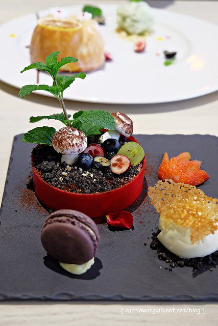 【台中咖啡館推薦】咖啡瑪榭 Caf&eacute; March&eacute;@台中店。環境寬敞大器，還有自家庭院，咖啡好喝有質感，盆栽提拉米蘇可愛吸睛，可以從早午餐吃到下午茶 @飛天璇的口袋