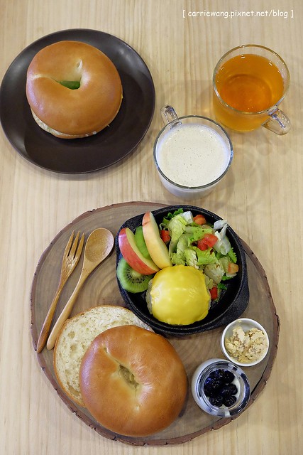 【台中早午餐】耶濃豆漿專門店@豐原店。喝豆漿也可以很文青，兼具養生與美味的餐點，後院還有一個沙坑，也是親子友善餐廳 @飛天璇的口袋