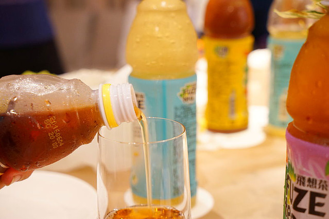 【活動分享】可口可樂全新飲品登場：FUZE TEA飛想茶，大玩FUSION口味，芒果洋甘菊好夏天、雪梨鼠尾草尾韻很獨特，混搭讓人生更有味 @飛天璇的口袋