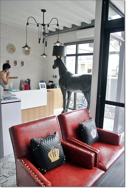 【花蓮民宿】花蓮1999民宿~充滿時尚感的1999特色民宿，位於花蓮市中心，有多種房型可以選擇，早餐豐盛又可愛 @飛天璇的口袋